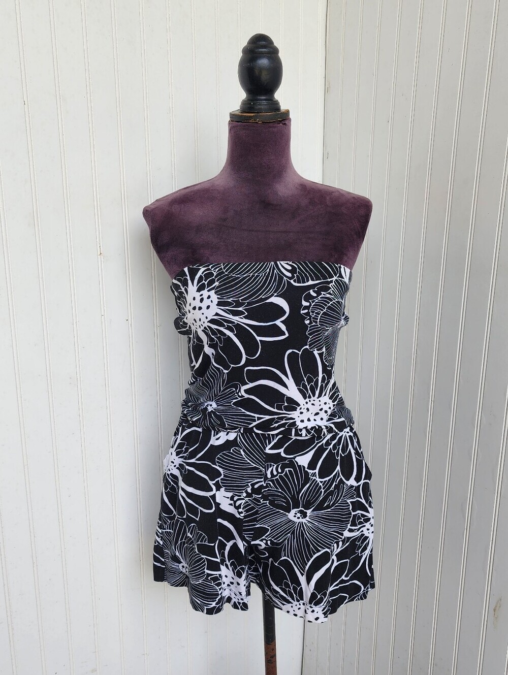 CACHE Black White Floral Print Stretch Pockets Romper Summer Resortwear Rayon S